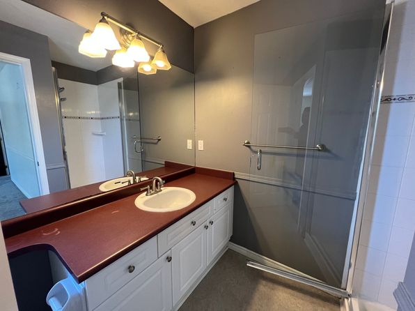 3 bedroom rental in Abbotsford — photo 14