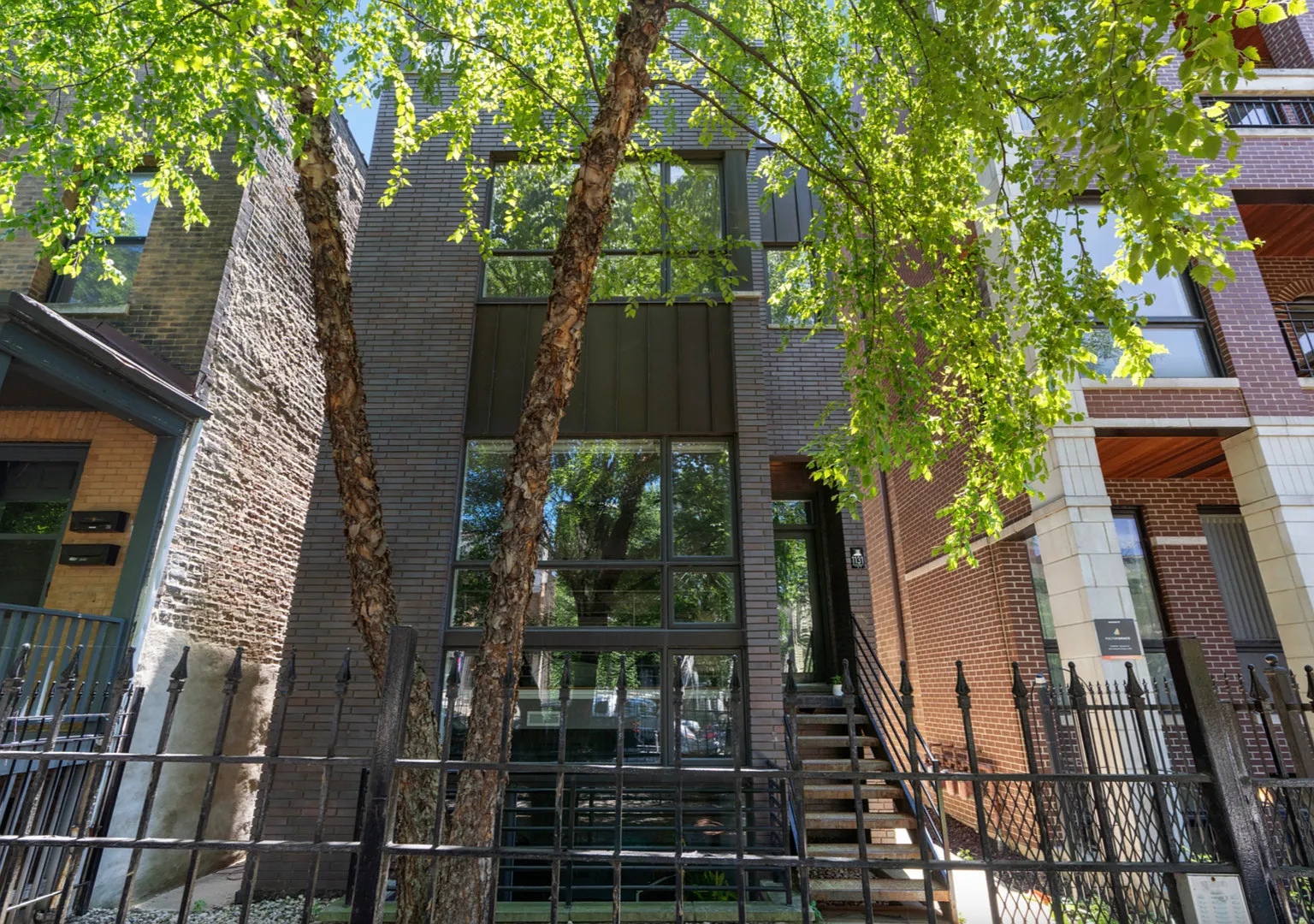 2 bed, $3,800 — Photo 1