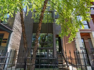 1131 W Addison St #2, Chicago, IL 60613