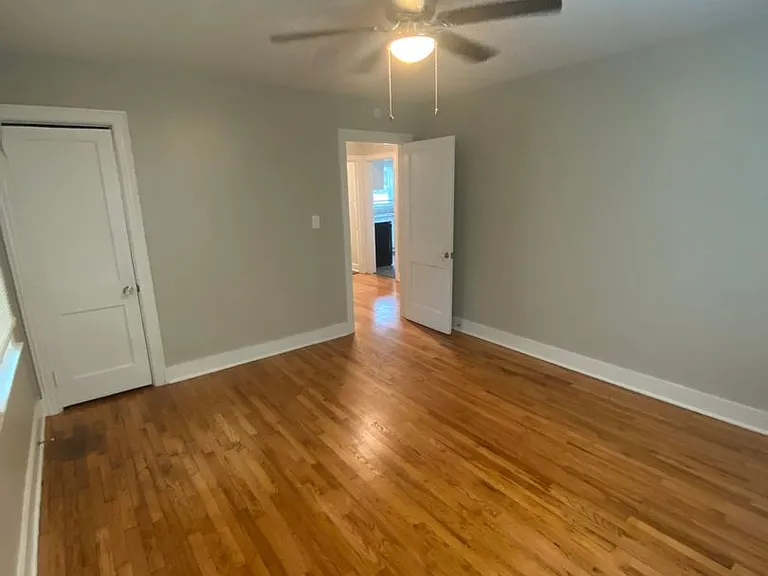 130 Oakdale Ct — Photo 6