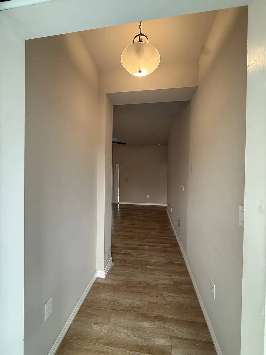 Building Photo - 3023 Dando St