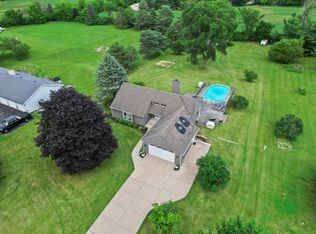 156 Debby Ln, Colgate, WI 53017