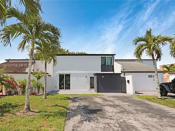 2nd image of 12340 SW 20th Ter #Townhouse 12340