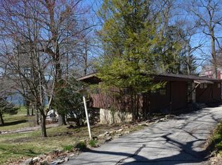 110 Cedar Point Dr, Williams Bay, WI 53191