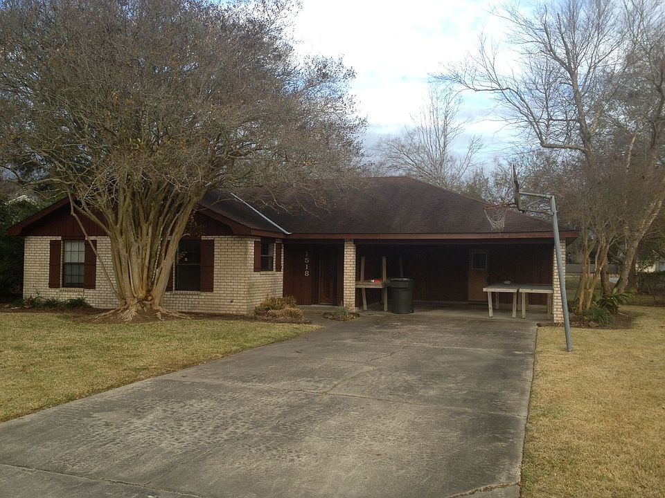 1st image of 1518 N Greenfield Cir