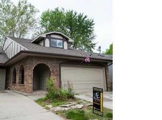 2907 NW 5th St, Blue Springs, MO 64014