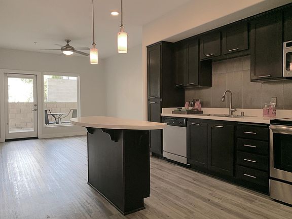 5th image of 451 N 10th Ave #214