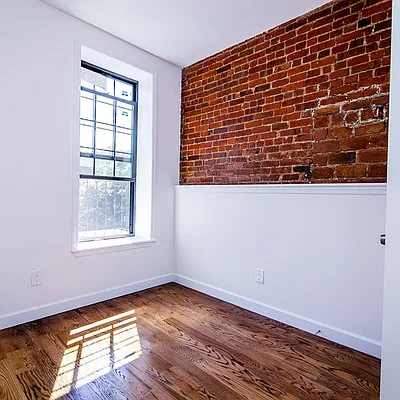 Rented by Nooklyn NYC LLC | media 30