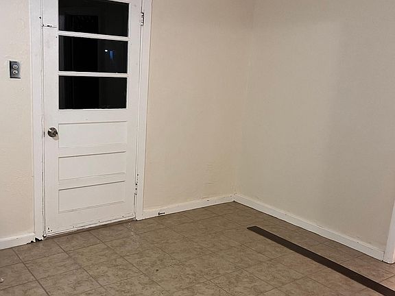 2nd image of 214 Oakwood Ave