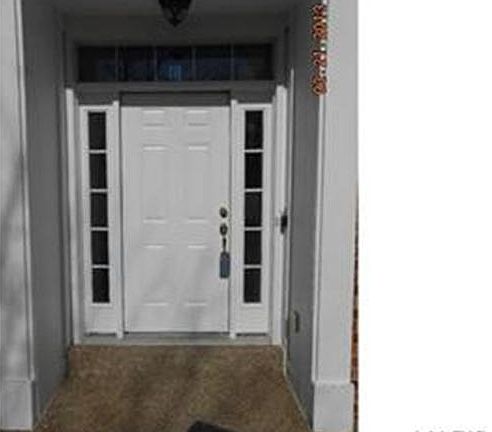 3rd image of 17601 Vintage Oak Dr