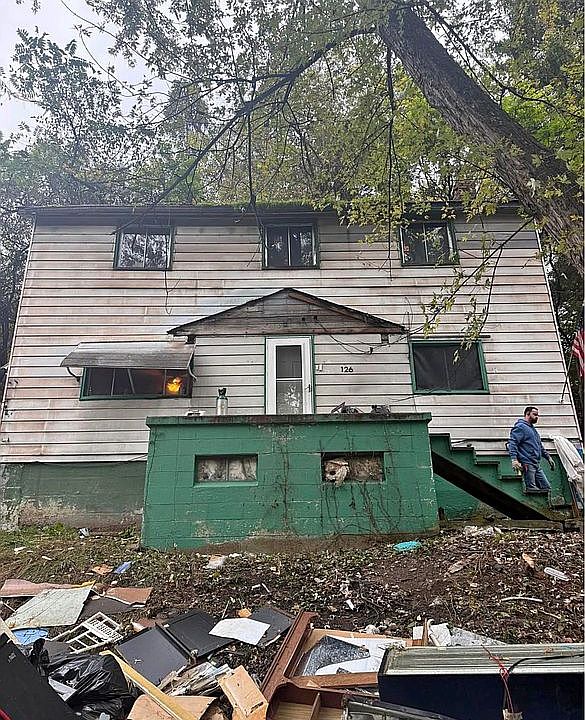 1st image of 126 Howard St
