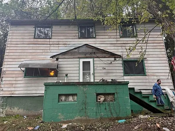 126 Howard St, Monongahela, PA 15063