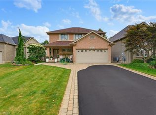 10 Lismers Pl, Brantford, ON N3R 8B1
