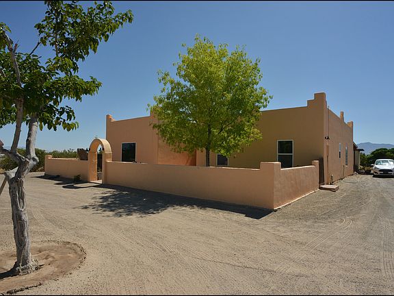 3rd image of 255 Tierra Vista Dr