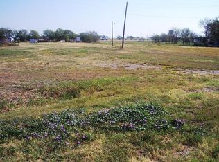 2606 S Kaufman St, Ennis, TX 75119