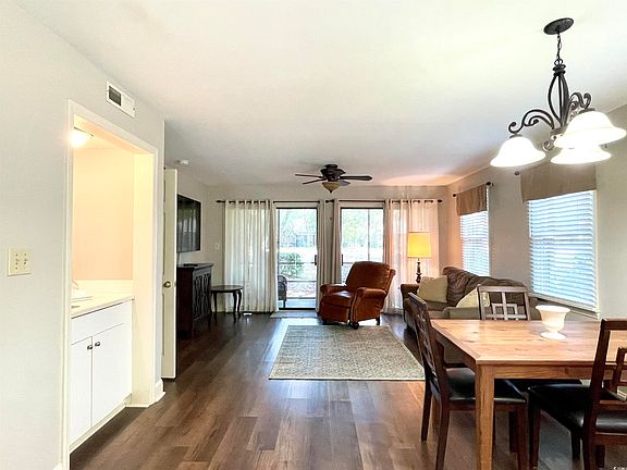 4th image of 216-2 Stillwood Dr. #2