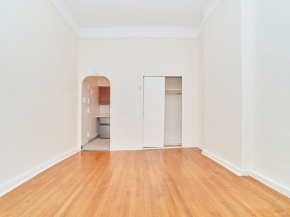 2nd image of 108 W 81st St #1R