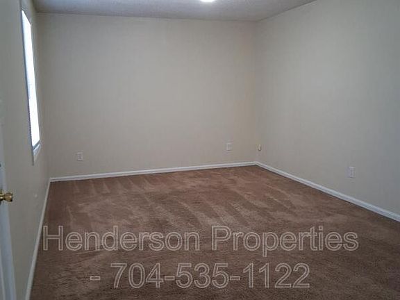 4th image of 100 Fairway St APT 31