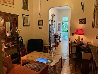 Rented by Premier Metro Realty Corp