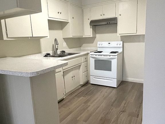 5th image of 2613 Linden Ave #9
