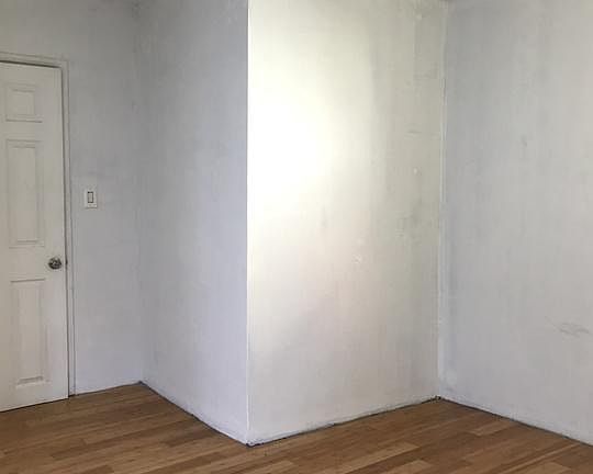 5th image of 2306 1/2 Ocean Ave