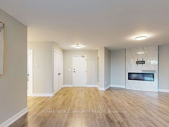 5th image of 7905 Bayview Ave #218