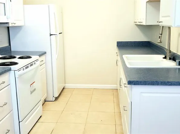 241 McCarrey St Unit 5, Anchorage, AK 99508