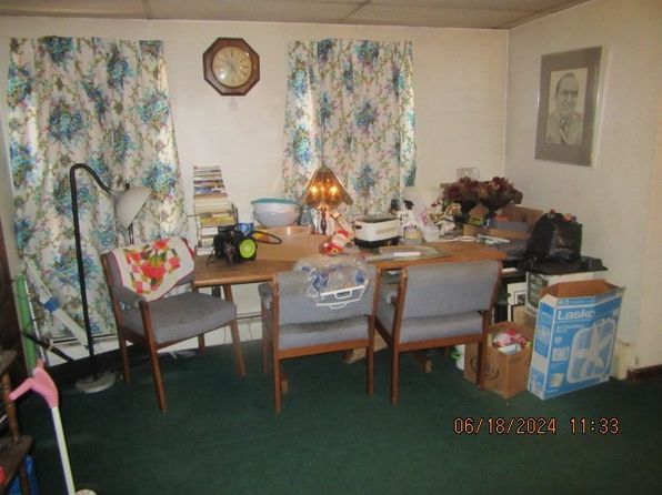15 Bunkerhill St, Lawrence, MA 01841