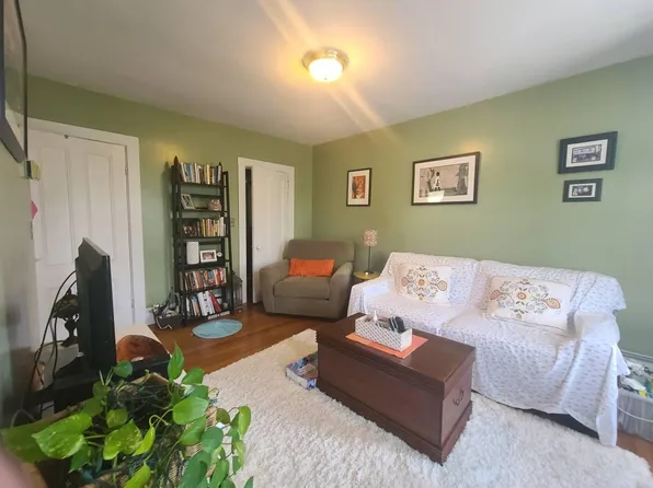 364 K St #3, Boston, MA 02127