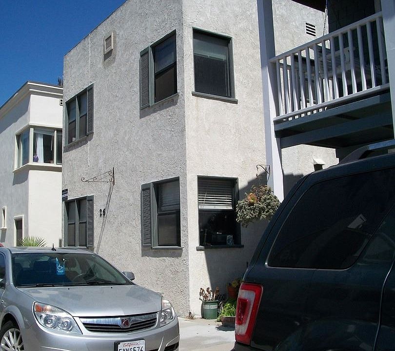 1st image of 26 61st Pl APT D