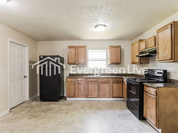 5th image of 2641 Bulen Ave