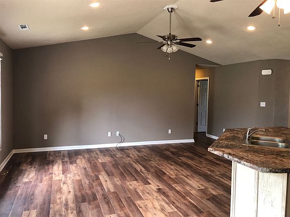 4th image of 103 Lyla Ln