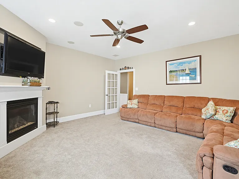 800 Washington St #2 — Photo 10