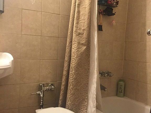 5th image of 6515 38th Ave APT 3U