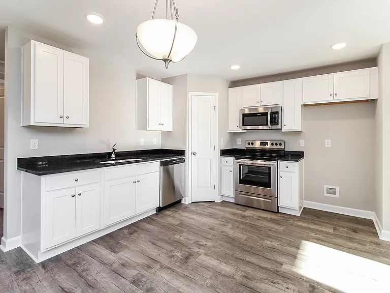 209 Partee St — Photo 3