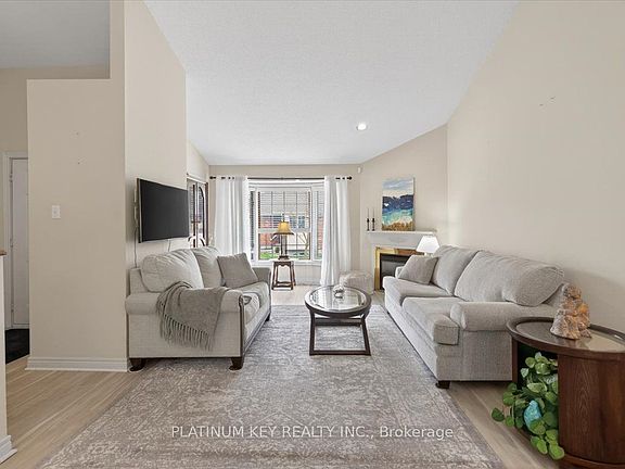4th image of 307 Metcalfe St E #6