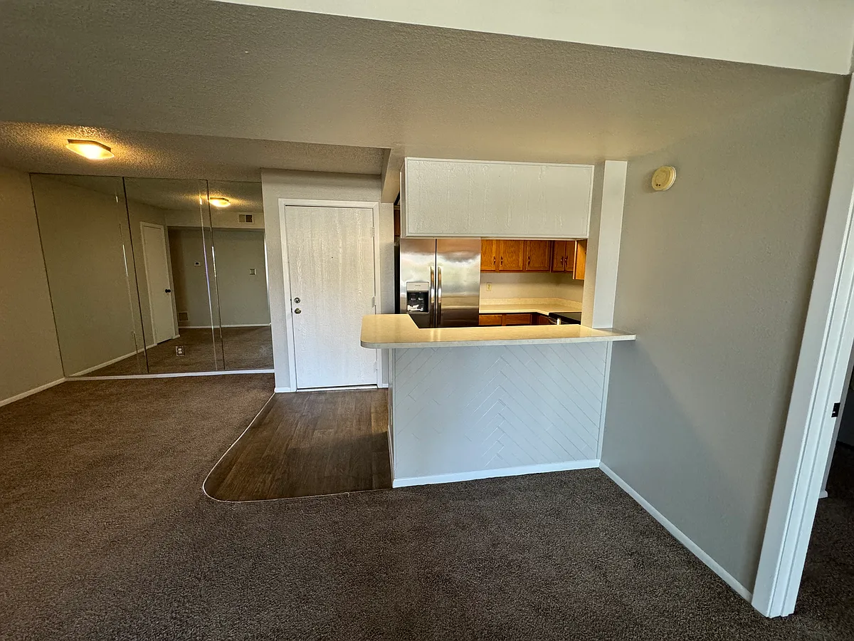 Building Photo - 4730 W Northern Ave #2086