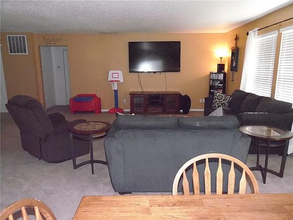 5th image of 849 Westpointe Dr