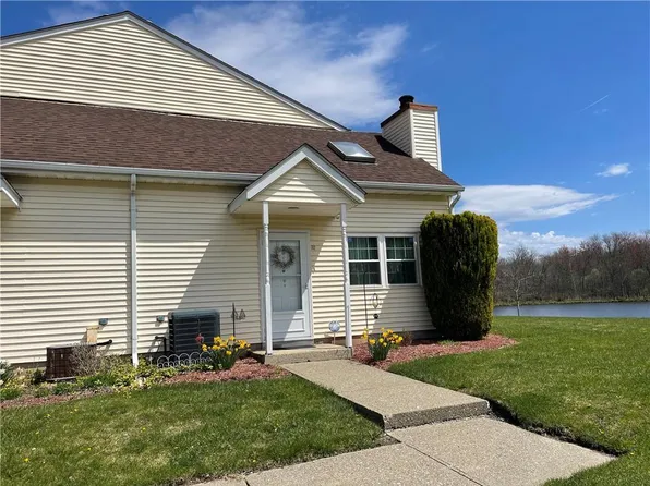 32 Brick Pond Road, Middletown, NY 10940