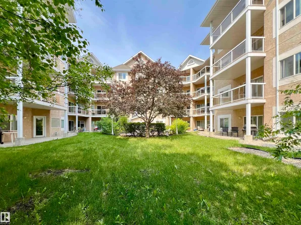 10511 42nd Ave NW #110, Edmonton, AB T6J 7G8