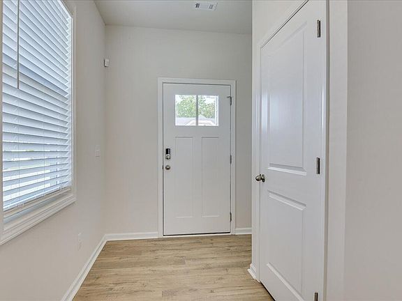 5th image of 708 Courtland Drive