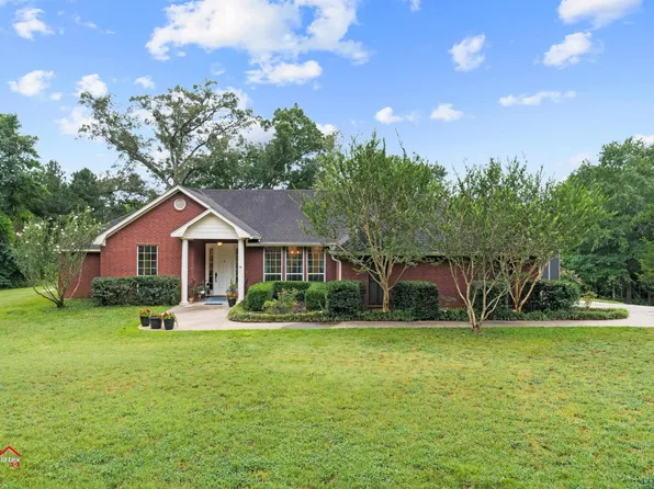 94 Forest Dr, Ore City, TX 75683