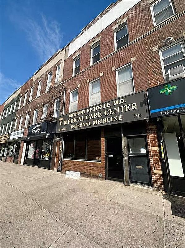 Primary listing photo
