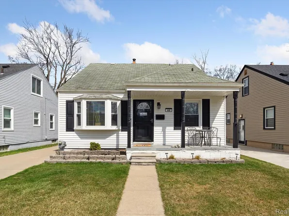 448 Highland Ave, Clawson, MI 48017