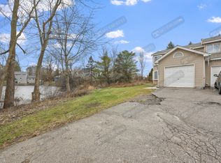 2249 S Commerce Rd, Walled Lake, MI 48390
