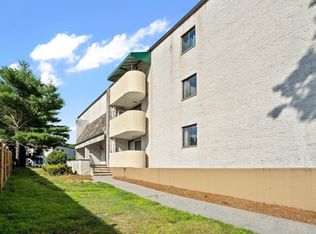 295 W Wyoming Ave APT 5B, Stoneham, MA 02180