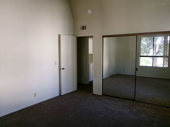 5th image of 4943 Embassy Way