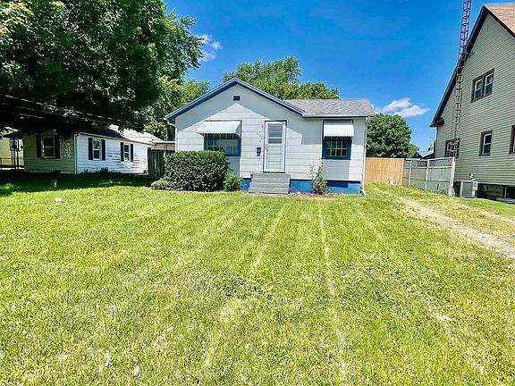 3rd image of 1637 W Main St