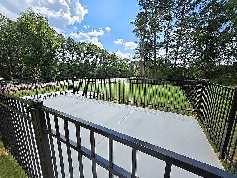1103 Holland Rose Dr — Photo 58