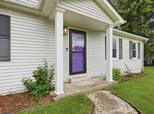 1615 Williamson Dr, Columbia, TN 38401